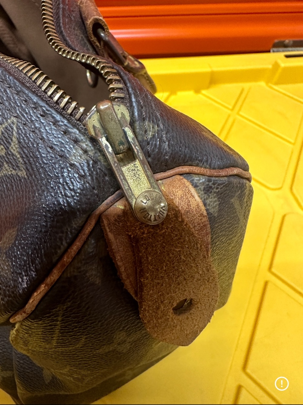 Vintage Louis Vuitton Monogram Speedy Handbag – Authentic - Picture 6 of 9